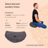 Zafu Lunar Gris, o zafu media lunar Negro , marca Cudegui.