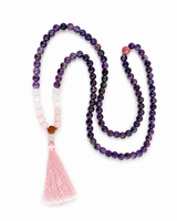 Japamala o rosario budista Saraswati con amatista cuarzo rosa y blanco, Marca Cudegui