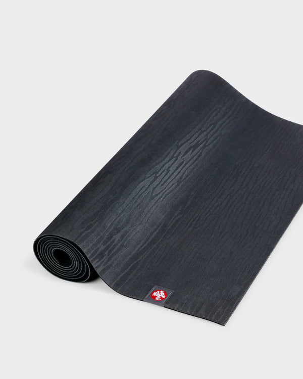 Mat o Tapete de Yoga EKO Lite, marca Manduka